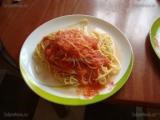 Спагетти с томатным соусом