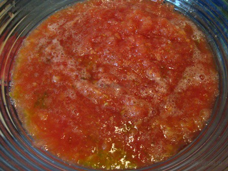 Креветки вареные в томатном соусе